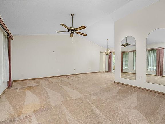 4th image of 20487 Albury Dr