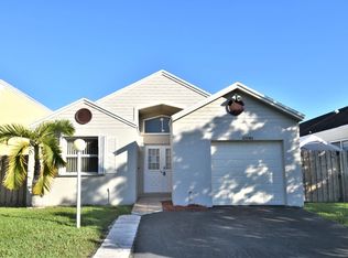 10061 SW 222nd St, Cutler Bay, FL 33190