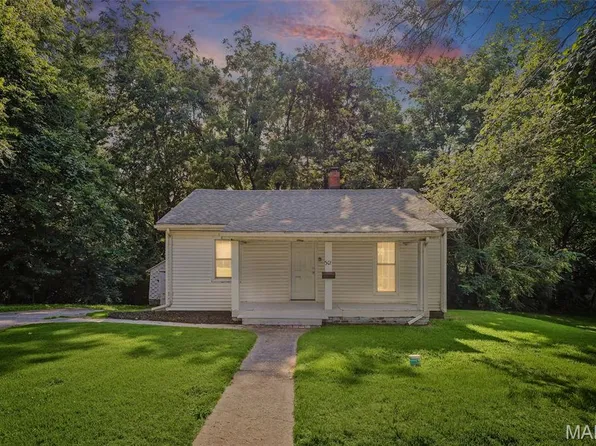 301 Lampert St, Alton, IL 62002