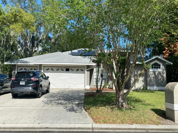 3018 Forest Club Dr, Plant City, FL 33566