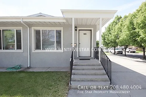 905 E Bridger St Photo 1