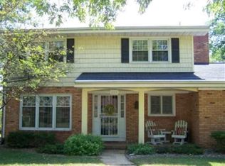 2001 E Washington St, Bloomington, IL 61701