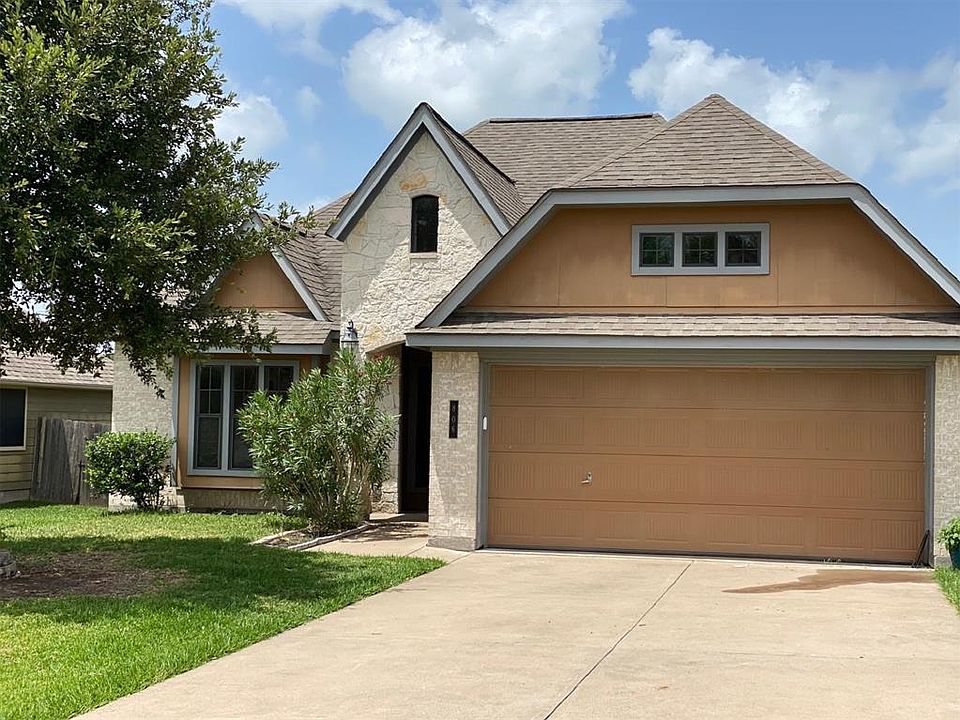 1st image of 806 Cobble Gate Dr