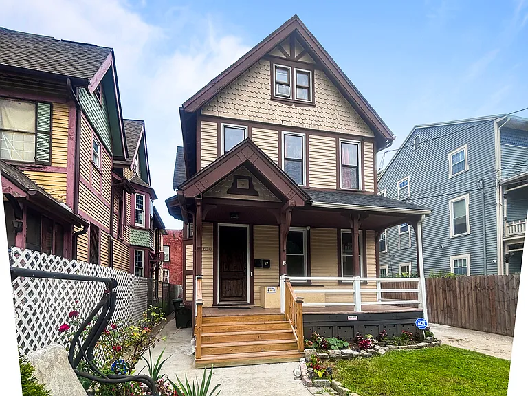 630 Kossuth St #1 — Photo 1