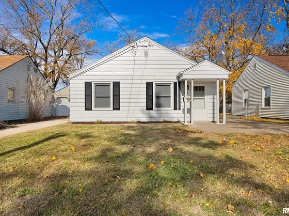 713 E Gift Ave, Peoria, IL 61603