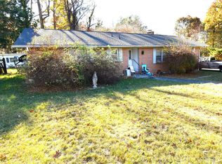 459 Beach Dr, Hendersonville, NC 28792