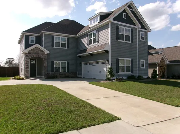 225 Puent Dr, Dothan, AL 36301