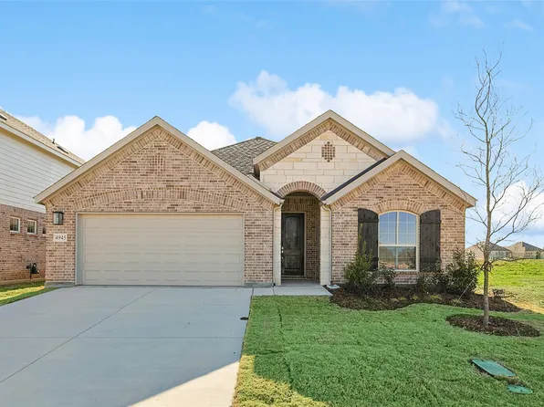 4945 Hitching Post Dr, Crowley, TX 76036