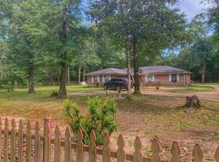 174 Bryan Ln, Defuniak Springs, FL 32435