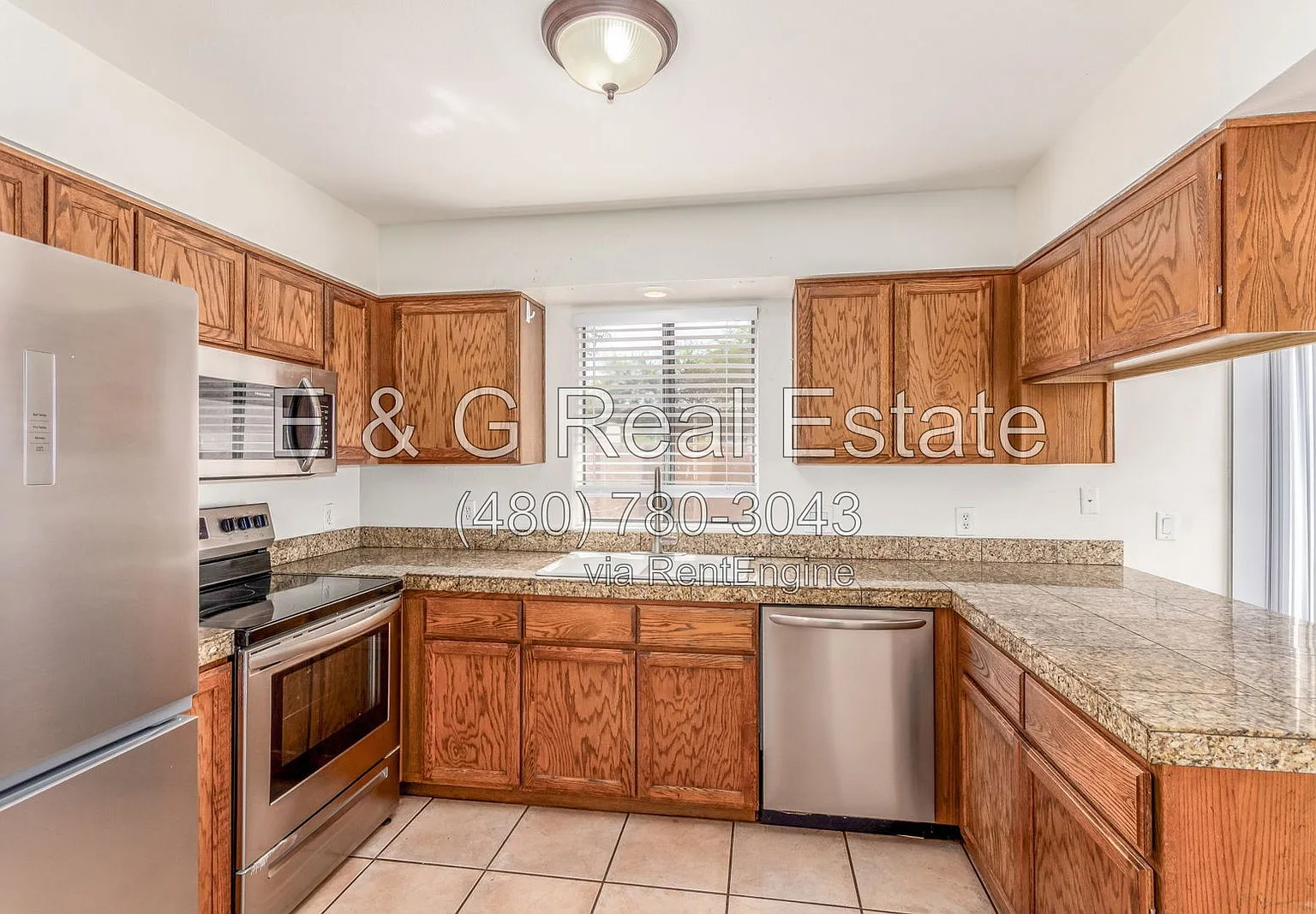 3 bed, 2.5 bath, 1326 sqft, $1,750 — Photo 1
