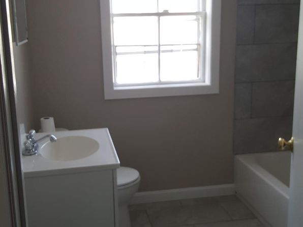25 Market St APT 1