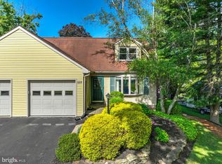 224 N 11th St, Akron, PA 17501