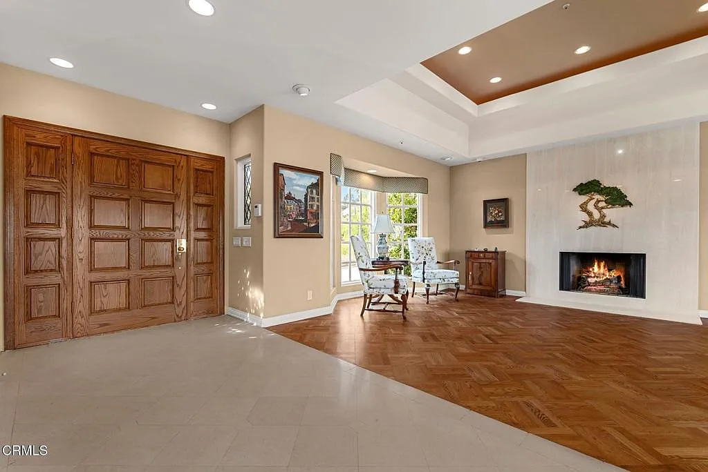 4 bed, 4.5 bath, 3215 sqft, $12,500 — Photo 4