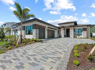 800 Blue Shell Loop, Sarasota, FL 34240
