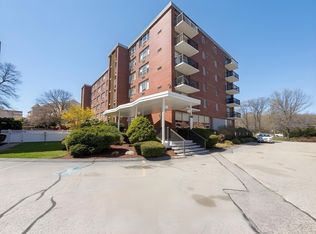 20 Hammond Pond Pkwy APT 402, Newton, MA 02467
