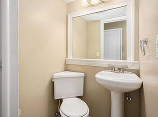 2555 Scioto View Ln #J, Columbus, OH 43221