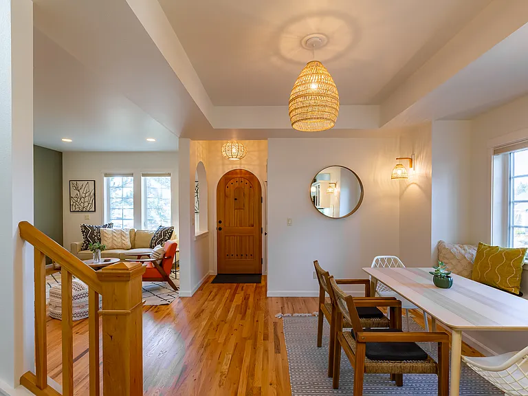 1378 NW Mount Washington Dr — Photo 7