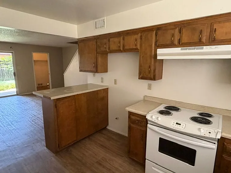 2419 Westholme Blvd — Photo 11