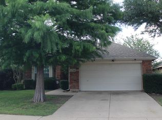 11708 Kenny Dr, Fort Worth, TX 76244