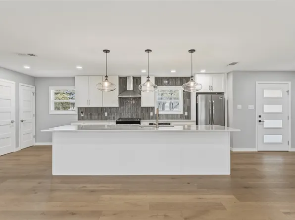 4600 Cedar Mountain Dr, Waco, TX 76708