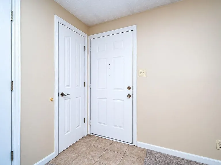 1121 Peidmont Dr — Photo 4