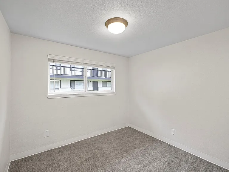 Manhattan Apartments - Normandy Park — Photo 83