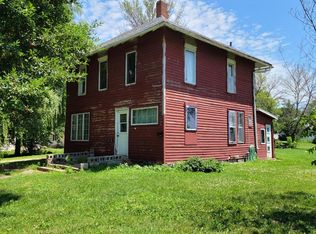 409 S Wisconsin St, Hubbard, IA 50122