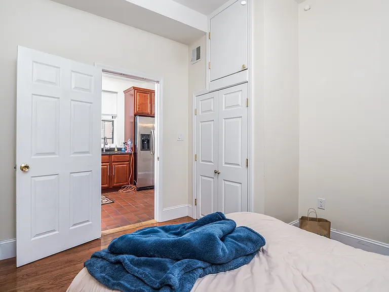 30 Gloucester St #3 — Photo 12
