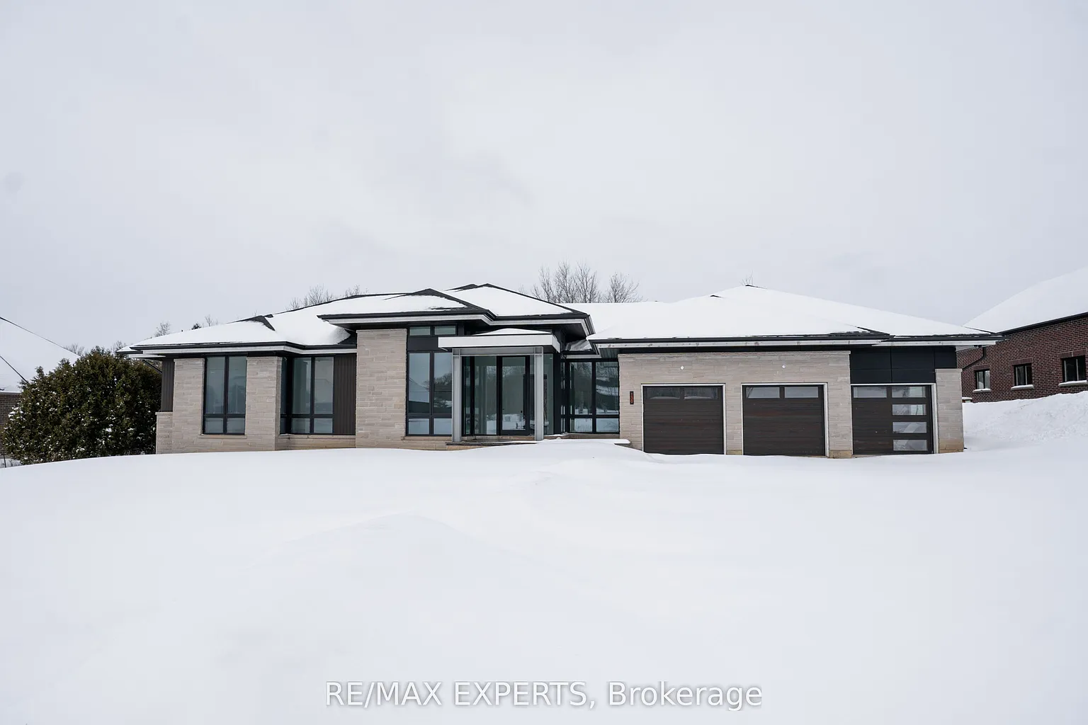 130 Dale Cres photo 1