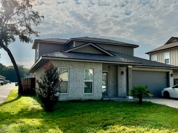 60B 5th St, Shalimar, FL 32579