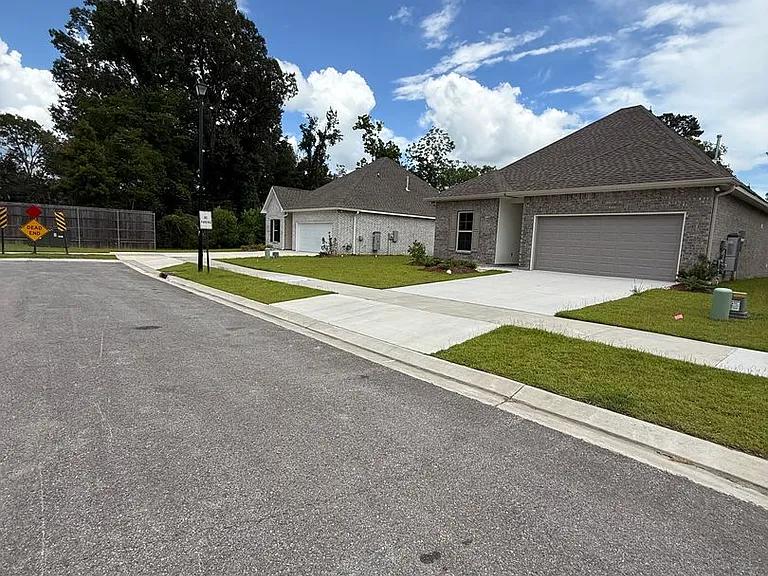 4609 Deep Creek Dr — Photo 3