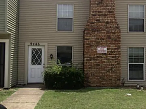 9446 Olde Village Ct, Dallas, TX 75227