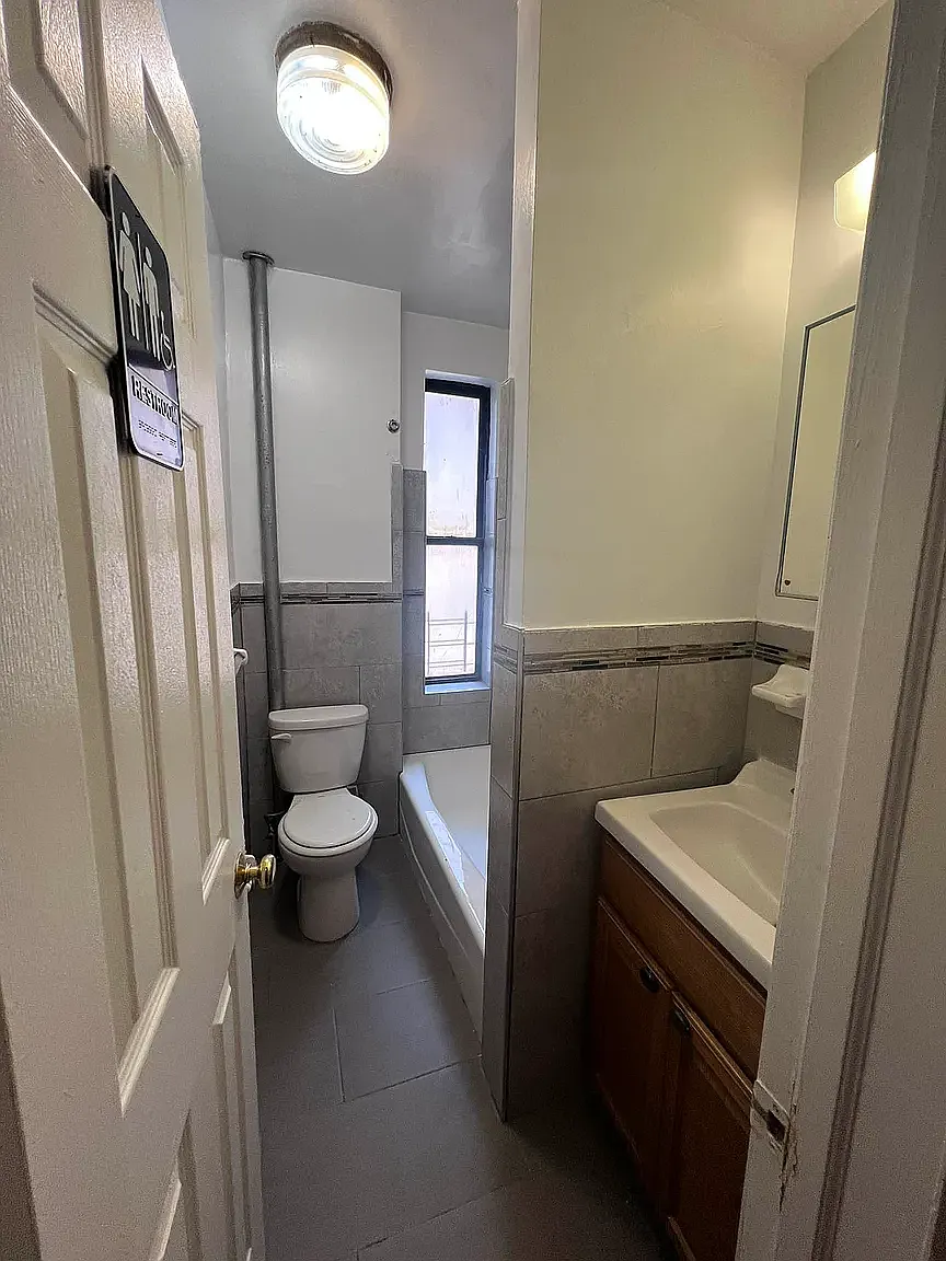 2463 Valentine Avenue — Photo 3
