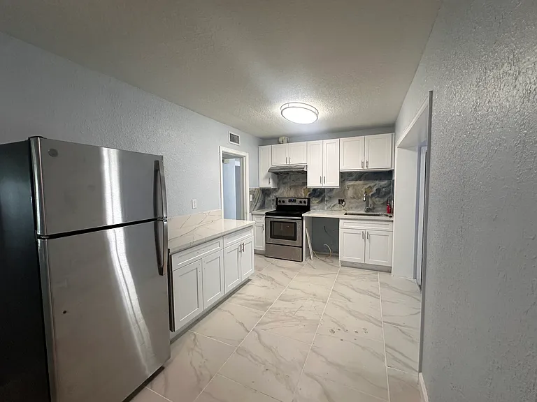 2950 Kline Rd — Photo 11