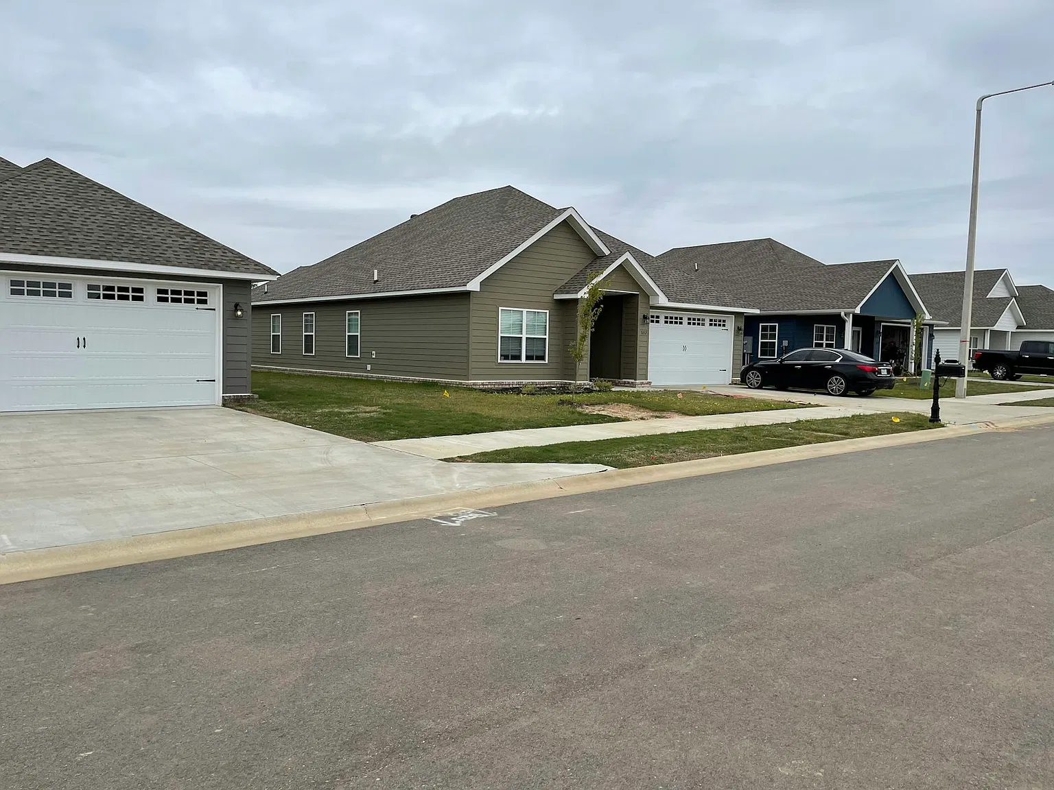 3652 Red Maple Way — Photo 3