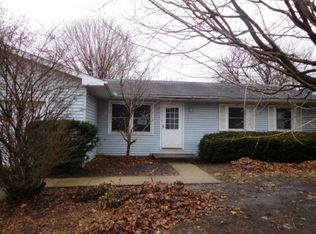 2315 Mulberry Ct, Champaign, IL 61821