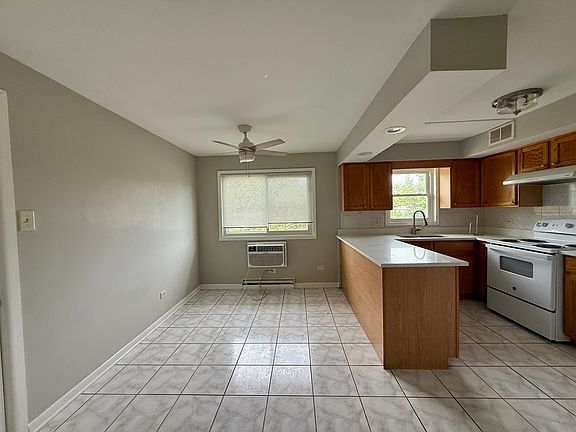 3rd image of 6864 Lode Dr #3B