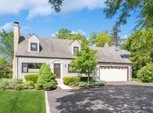 1130 Shermer Rd, Glenview, IL 60025