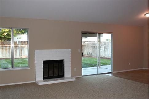 4th image of 2060 Village Dr