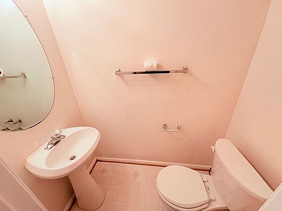 2nd image of 207 Ilona Ct