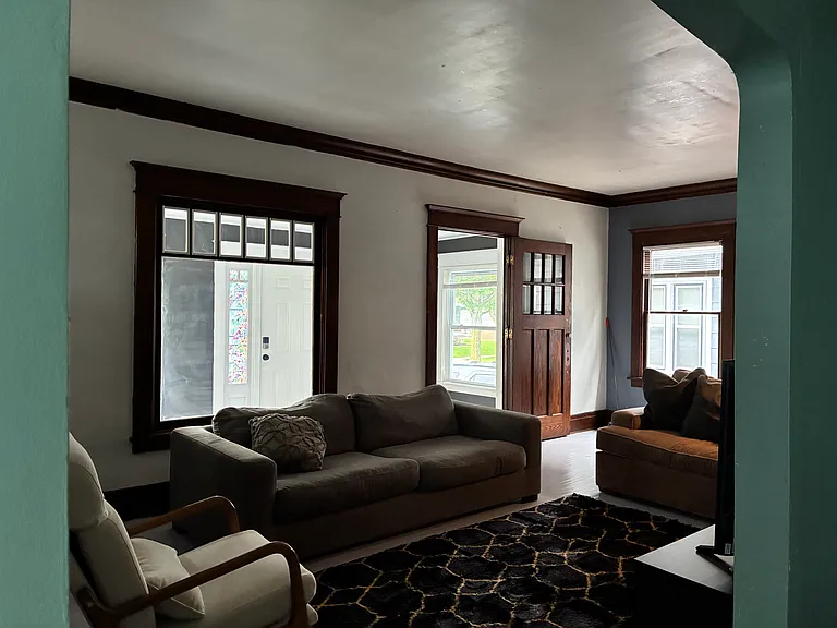 49 Winspear Ave — Photo 3