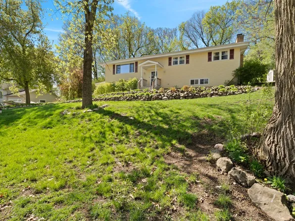 213 Kohl Ave, Spring Grove, IL 60081