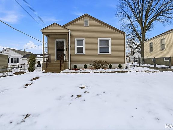 2nd image of 10753 Saint Stephen Ln