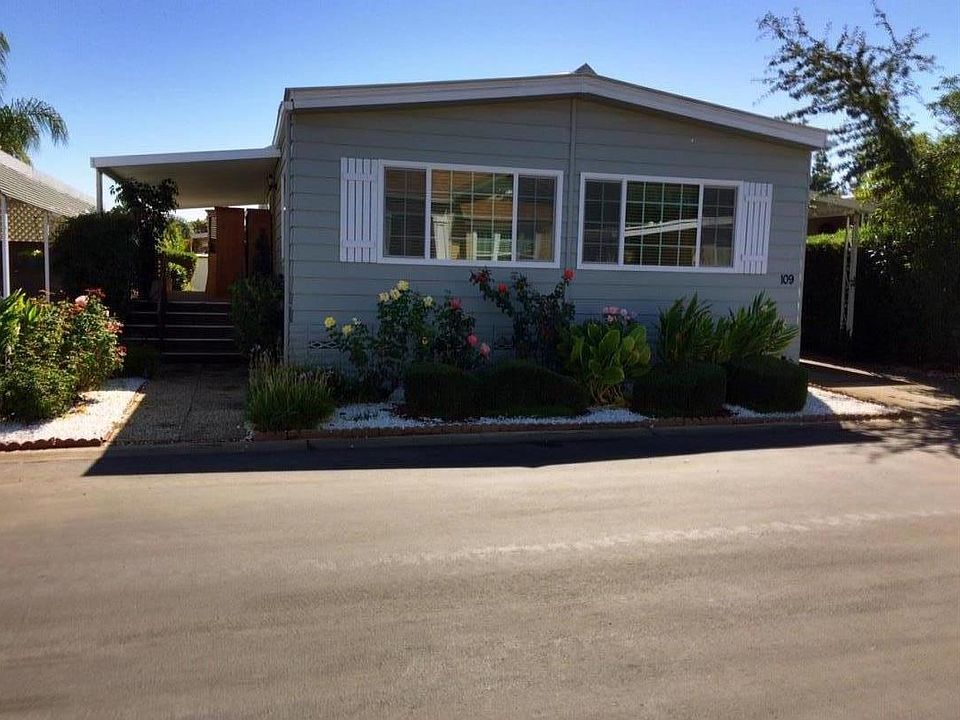 1st image of 109 Pine Ln
