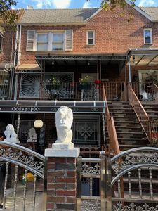 927 E 102nd St, Brooklyn, NY, 11236