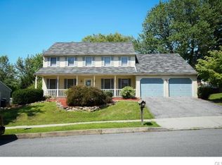 1318 Marathon Dr, Whitehall, PA 18052