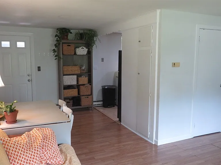 31 Edward Rd #SINGLE FAM — Photo 9