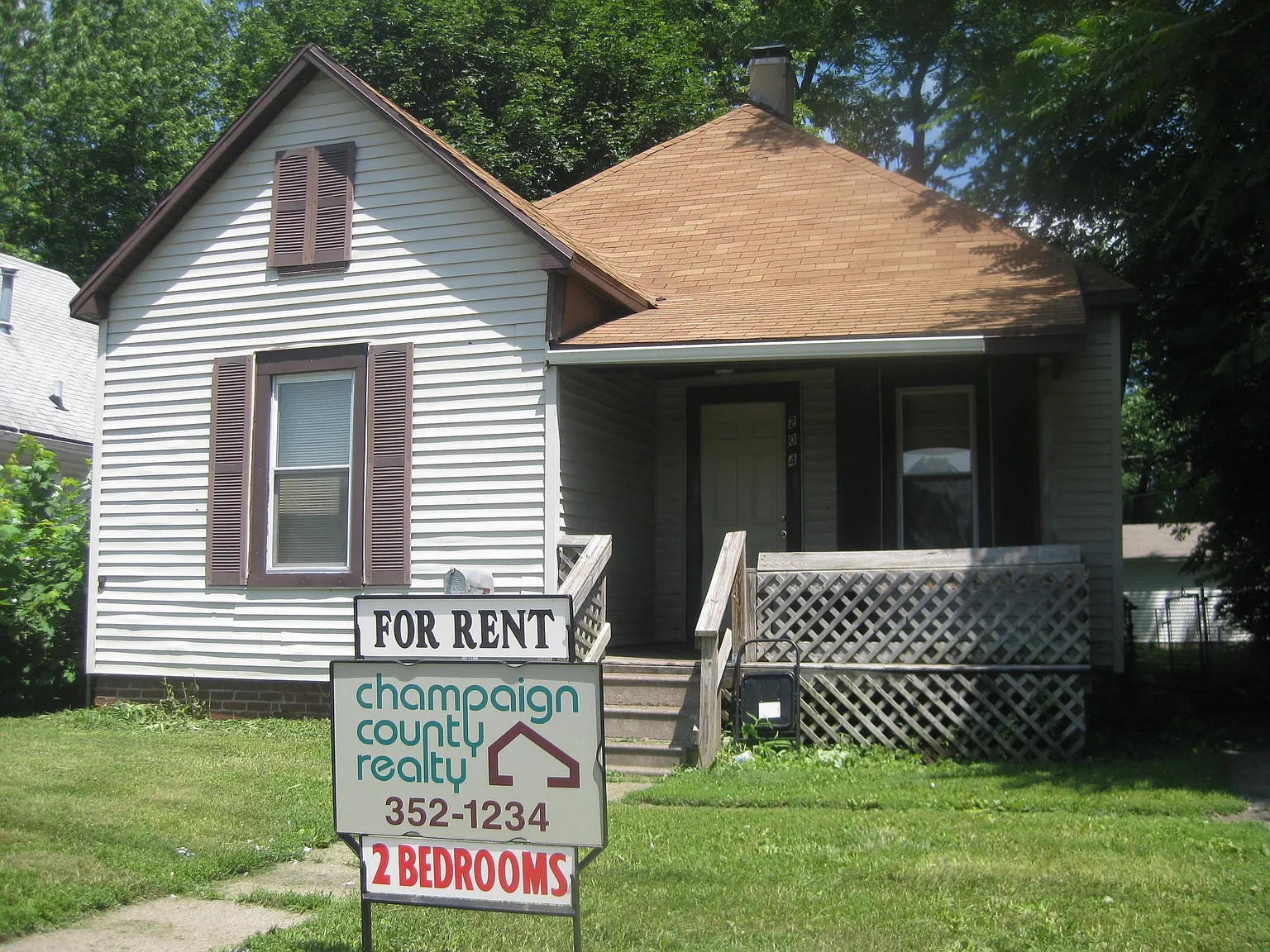 204 E Garwood St photo 1