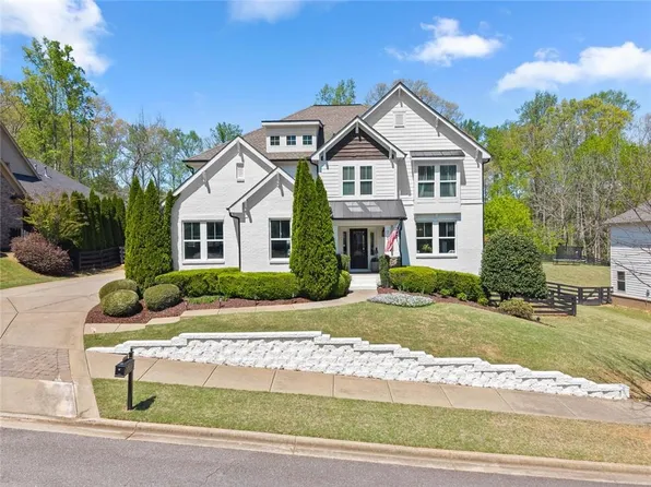 706 Paint Horse Dr, Canton, GA 30115