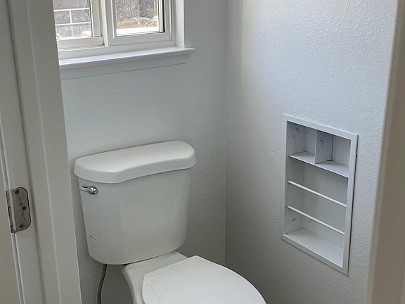 4th image of 2128-2132 Balboa Ave APT 4